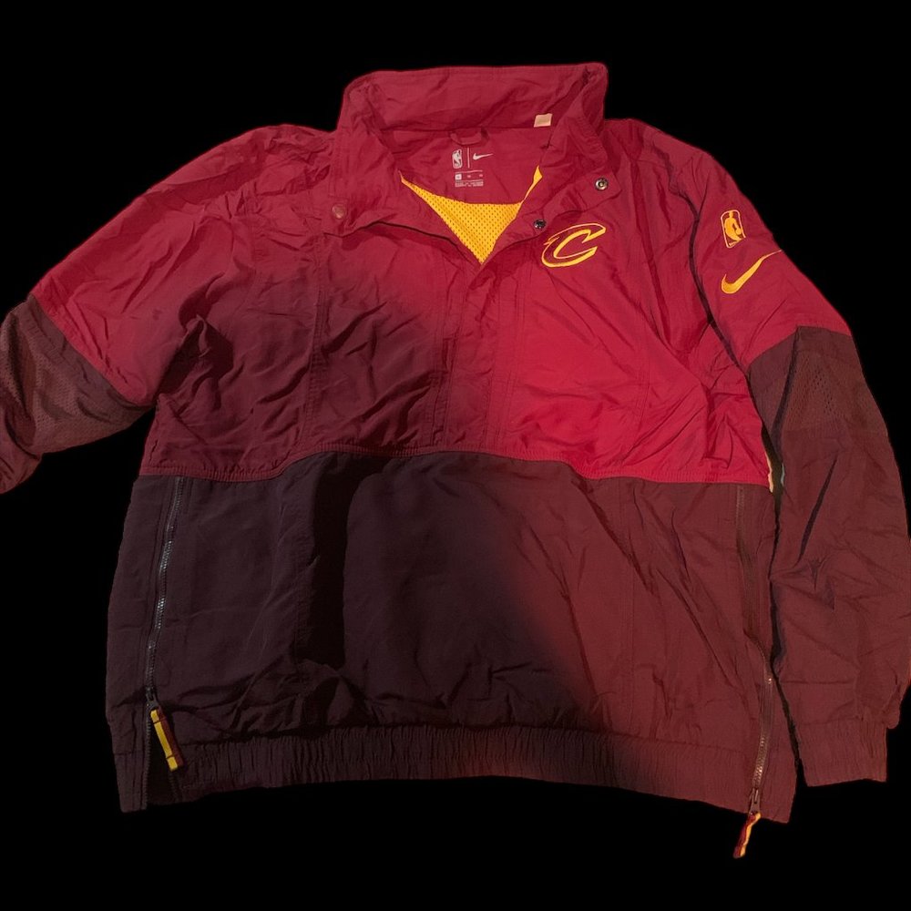 NIKE NBA Official Cleveland Cavaliers Vintage Windbreaker Jacket - XL
